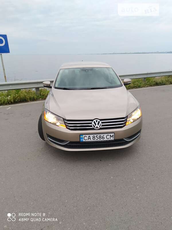 Седан Volkswagen Passat 2014 в Золотоноше