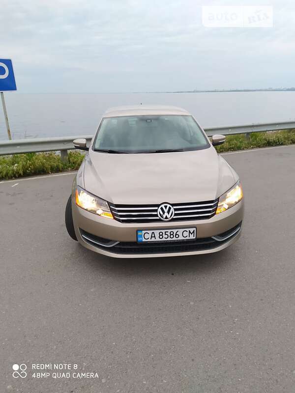 Седан Volkswagen Passat 2014 в Золотоноші