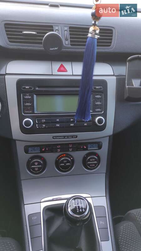 Седан Volkswagen Passat 2005 в Тульчине