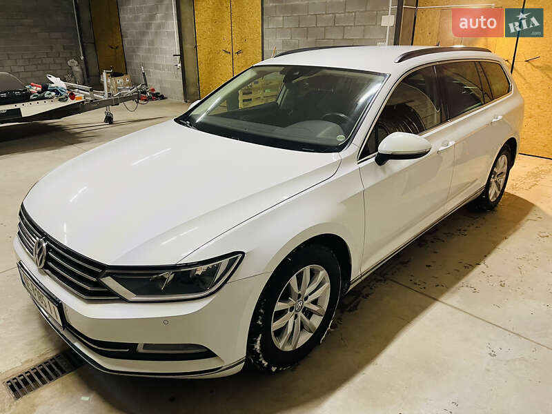 Універсал Volkswagen Passat 2017 в Кривому Розі