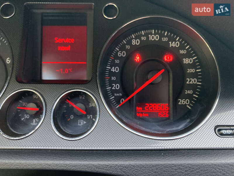 Универсал Volkswagen Passat 2006 в Ровно фото 13 Универсал Volkswagen Passat 2006 в Ровно