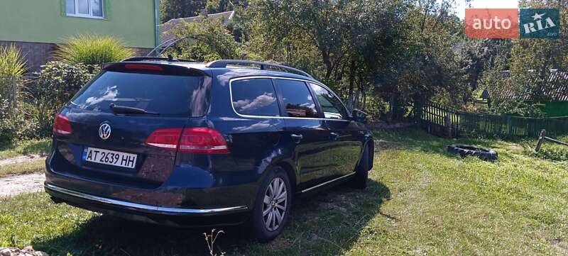 Універсал Volkswagen Passat 2012 в Івано-Франківську