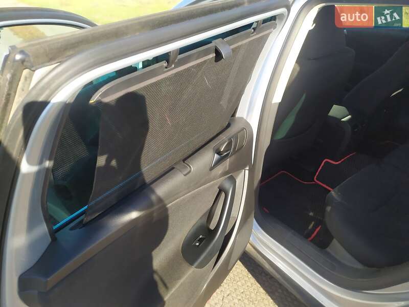 Универсал Volkswagen Passat 2010 в Лозовой фото 8 Универсал Volkswagen Passat 2010 в Лозовой