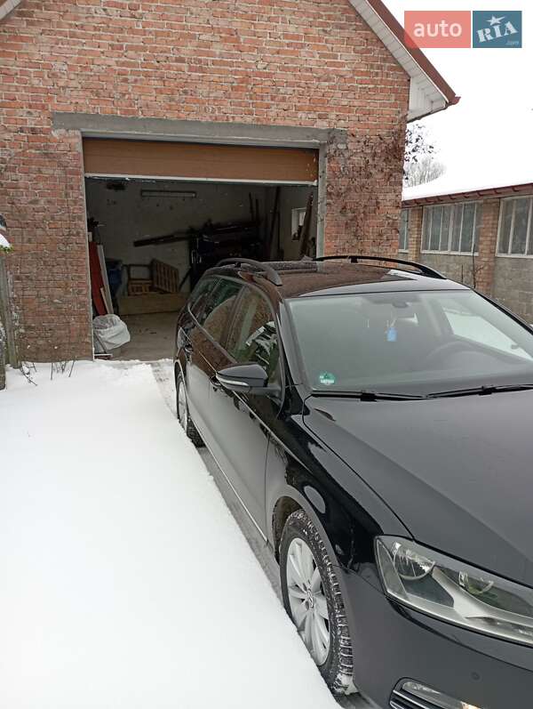Універсал Volkswagen Passat 2012 в Львові
