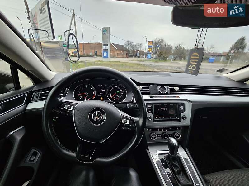 Седан Volkswagen Passat 2015 в Берегово