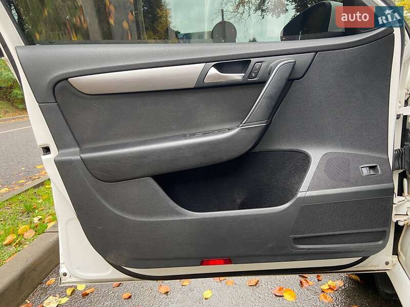 Универсал Volkswagen Passat 2011 в Львове