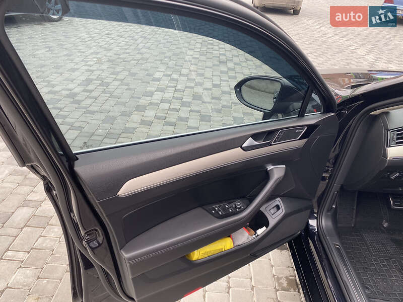 Універсал Volkswagen Passat 2017 в Кропивницькому