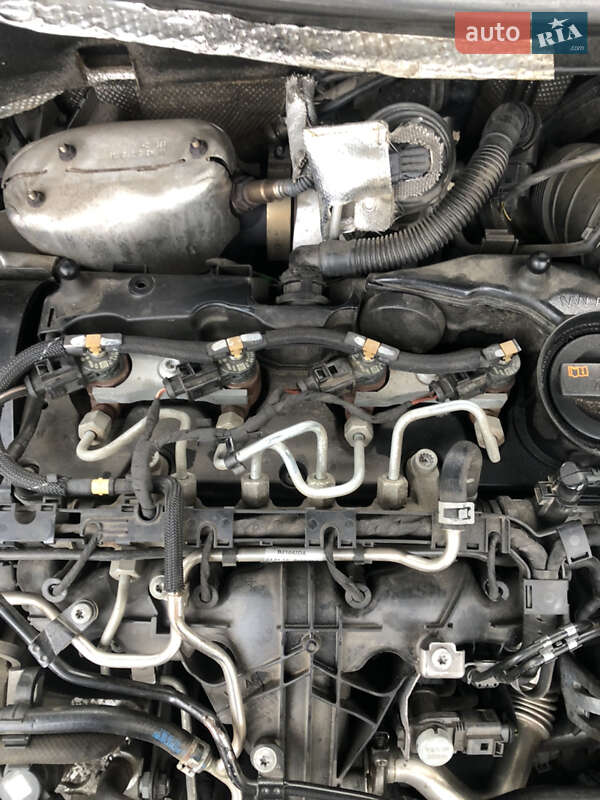 Універсал Volkswagen Passat 2012 в Полонному