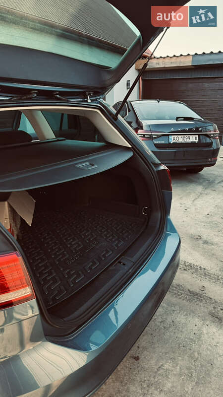 Універсал Volkswagen Passat 2015 в Ужгороді