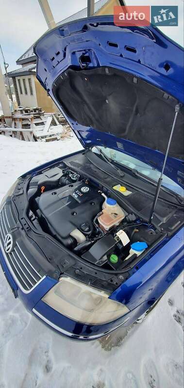 Універсал Volkswagen Passat 2002 в Рожище