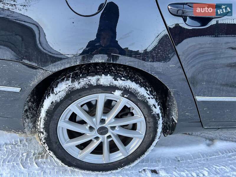 Универсал Volkswagen Passat 2006 в Городенке