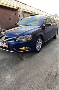 Універсал Volkswagen Passat 2012 в Києві