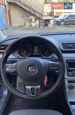 Универсал Volkswagen Passat 2012 в 