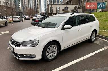 Универсал Volkswagen Passat 2011 в 