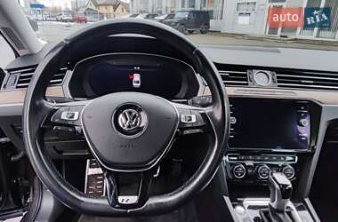 Седан Volkswagen Passat 2017 в Киеве
