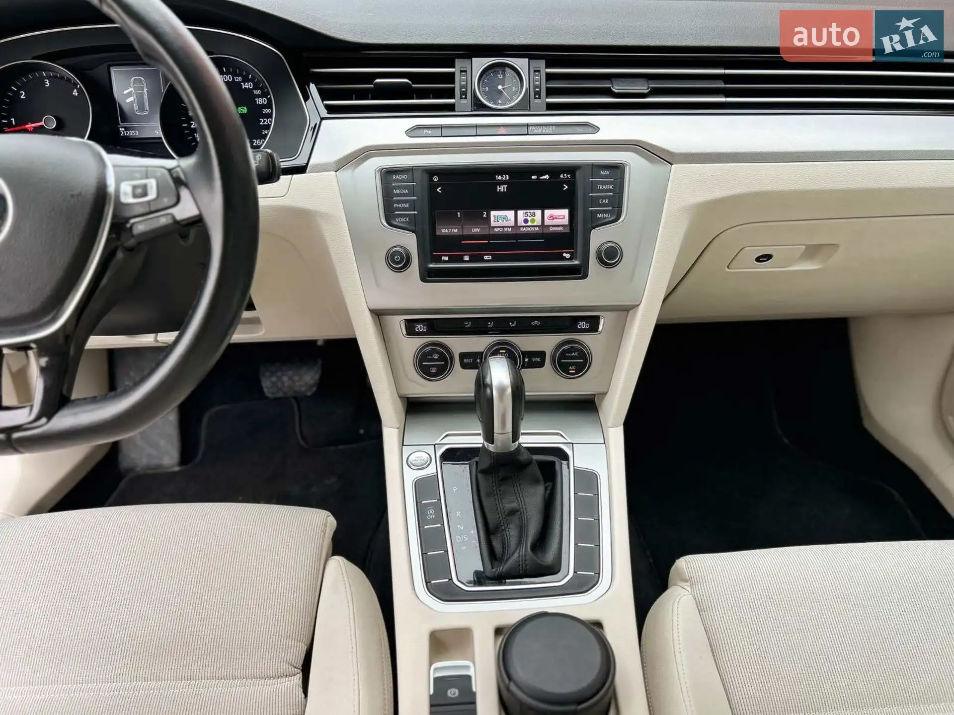 2015 Volkswagen Passat - мініатюра 29