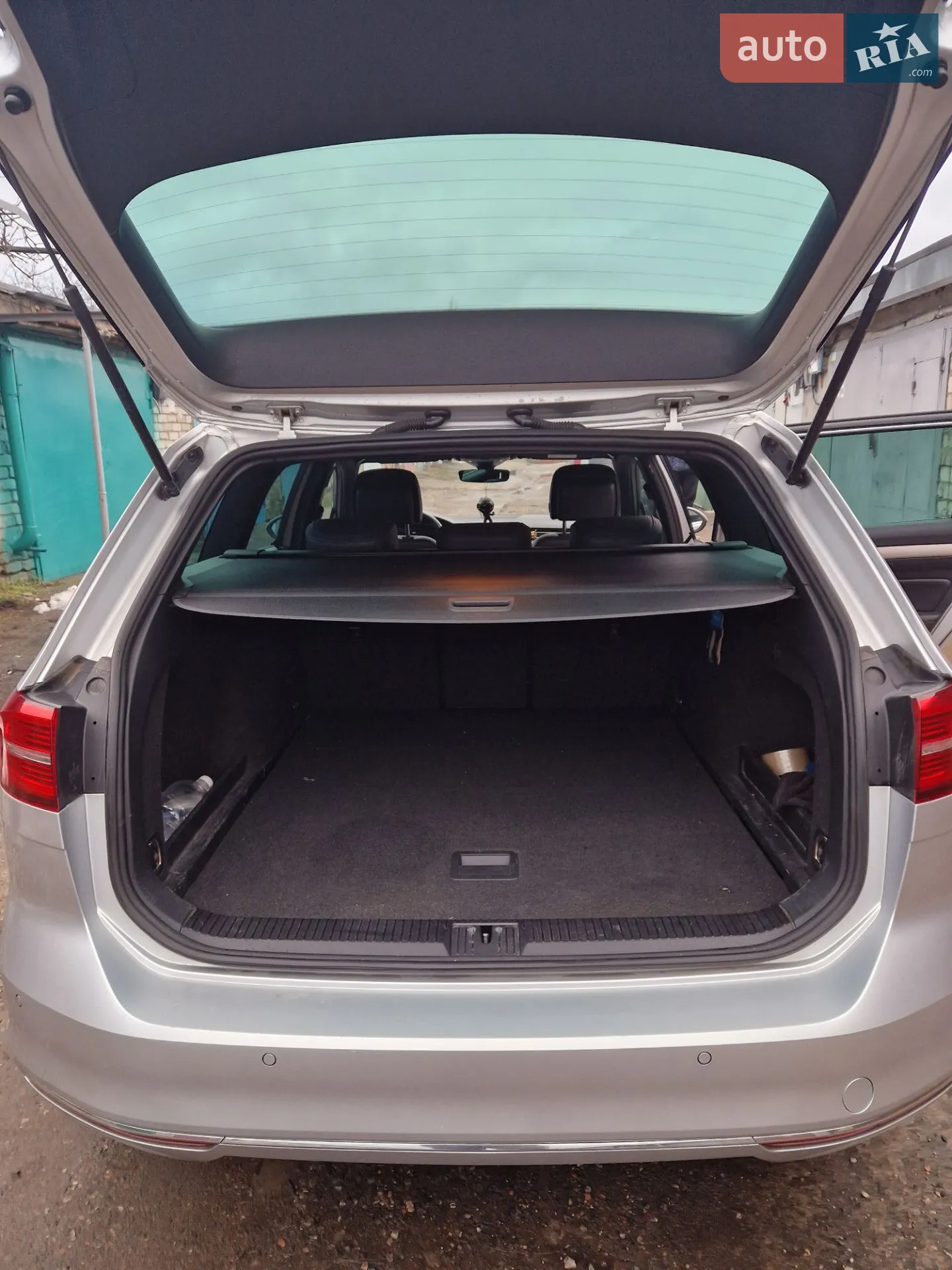 Volkswagen Passat 2018 VIN WVWZZZ3CZJE234570 фото оголошення 18 з 61