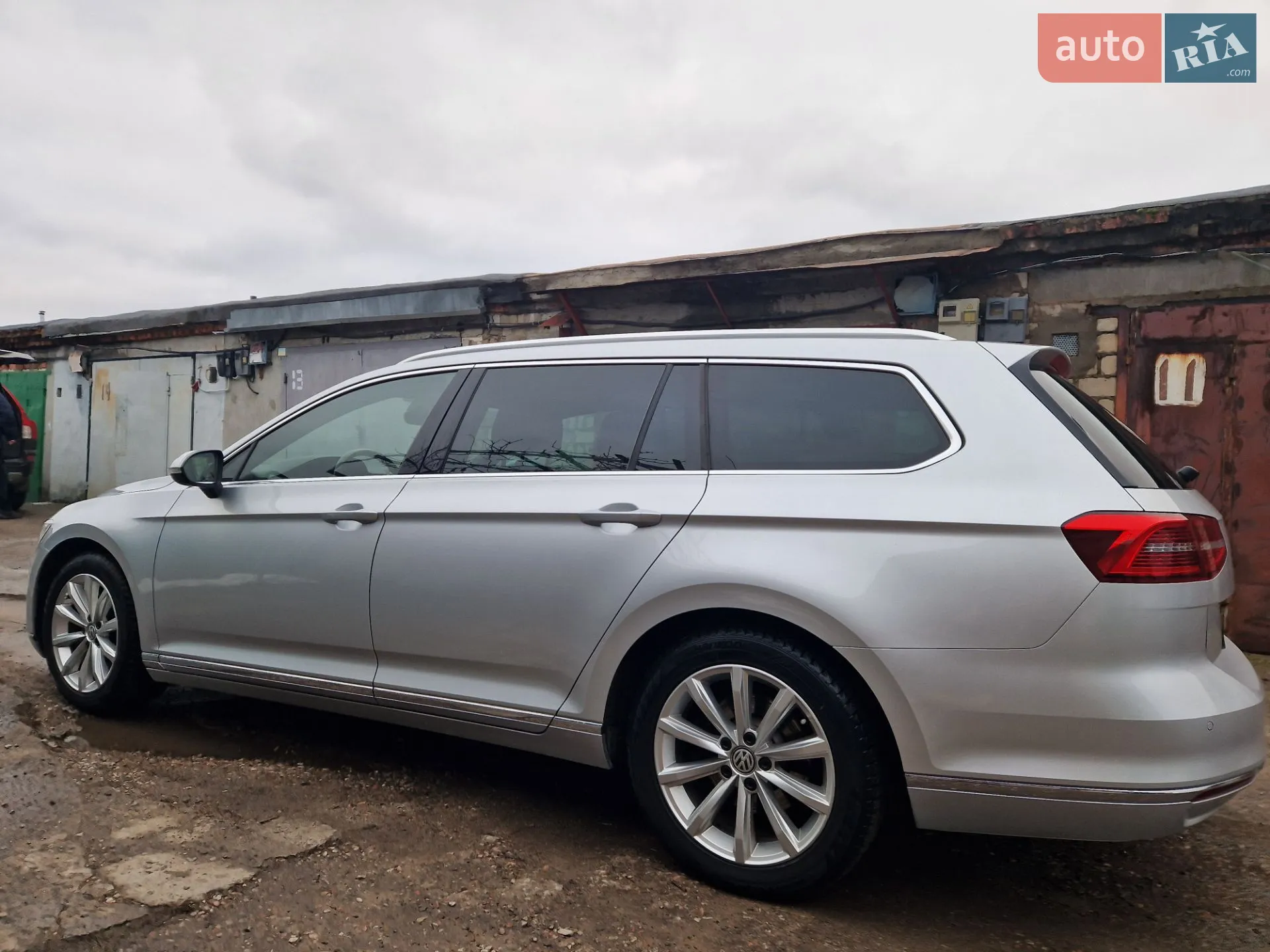 Volkswagen Passat 2018 VIN WVWZZZ3CZJE234570 фото оголошення 32 з 61
