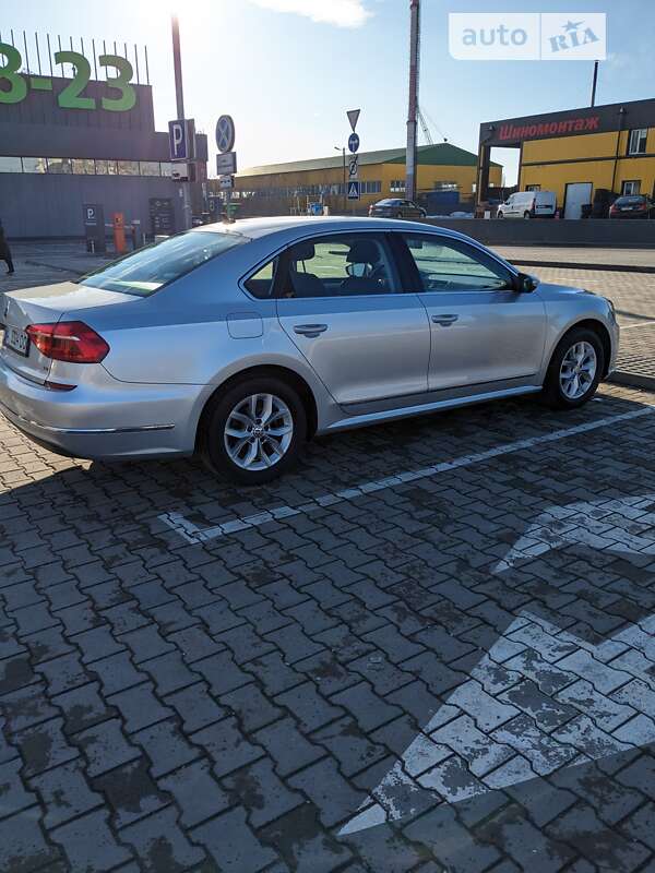 Седан Volkswagen Passat 2016 в Вишневом