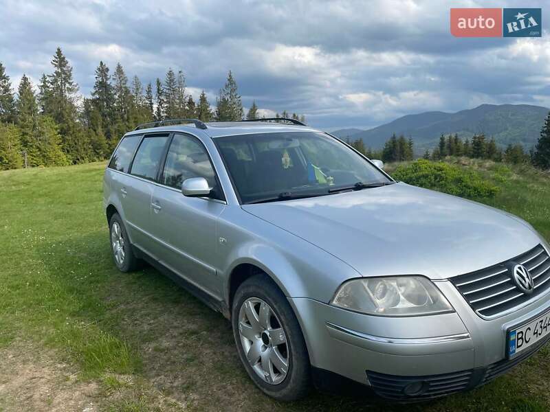 Універсал Volkswagen Passat 2002 в Славському