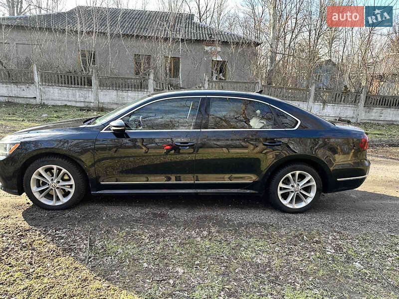 Седан Volkswagen Passat 2017 в Запорожье