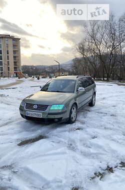 Универсал Volkswagen Passat 2001 в Сваляве