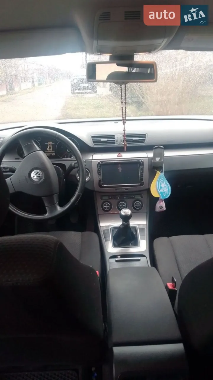 2010 Volkswagen Passat - мініатюра 16