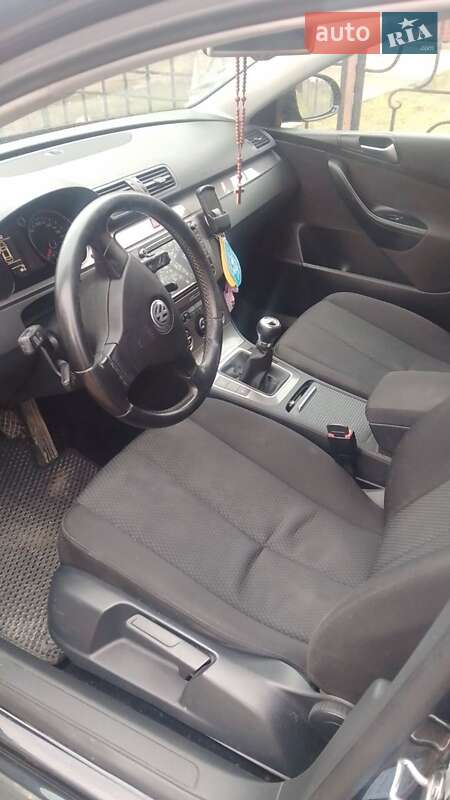 Універсал Volkswagen Passat 2009 в Івано-Франківську