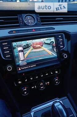 Универсал Volkswagen Passat 2015 в Запорожье