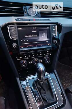 Универсал Volkswagen Passat 2015 в Запорожье