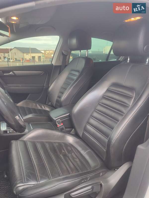 Седан Volkswagen Passat 2011 в Каменец-Подольском