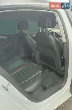 Седан Volkswagen Passat 2011 в Каменец-Подольском
