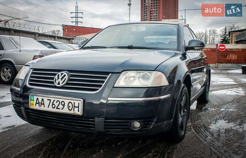 Седан Volkswagen Passat 2004 в Києві