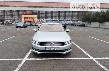 Универсал Volkswagen Passat 2015 в Луцке