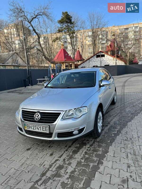 Седан Volkswagen Passat 2007 в Одессе