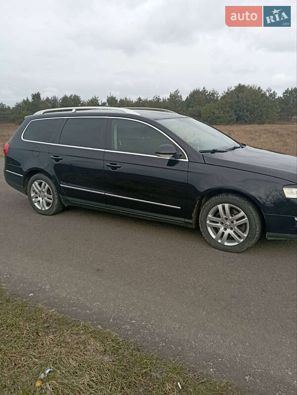 Універсал Volkswagen Passat 2007 в Мостиській