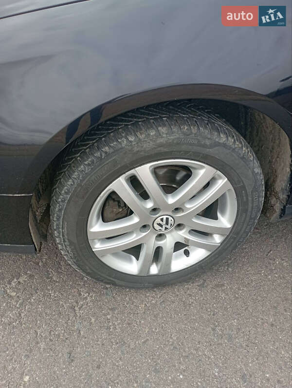 Універсал Volkswagen Passat 2007 в Мостиській