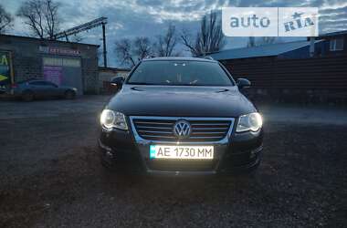 Универсал Volkswagen Passat 2005 в Покрове