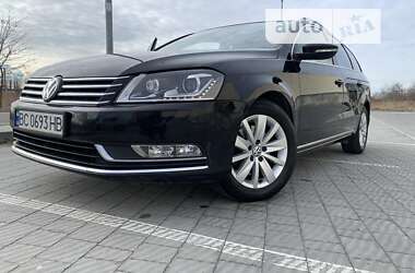 Універсал Volkswagen Passat 2013 в Львові