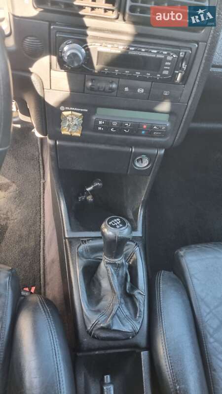 Універсал Volkswagen Passat 1994 в Шептицькому