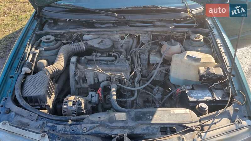 Універсал Volkswagen Passat 1994 в Шептицькому