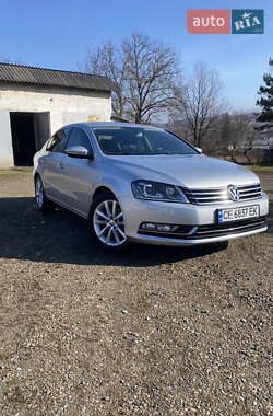 Седан Volkswagen Passat 2013 в Черновцах