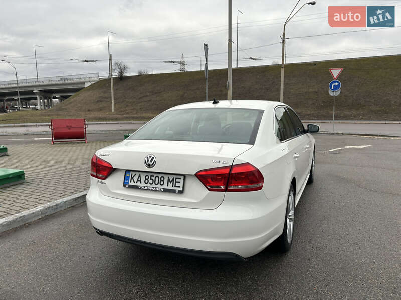 Седан Volkswagen Passat 2013 в Киеве