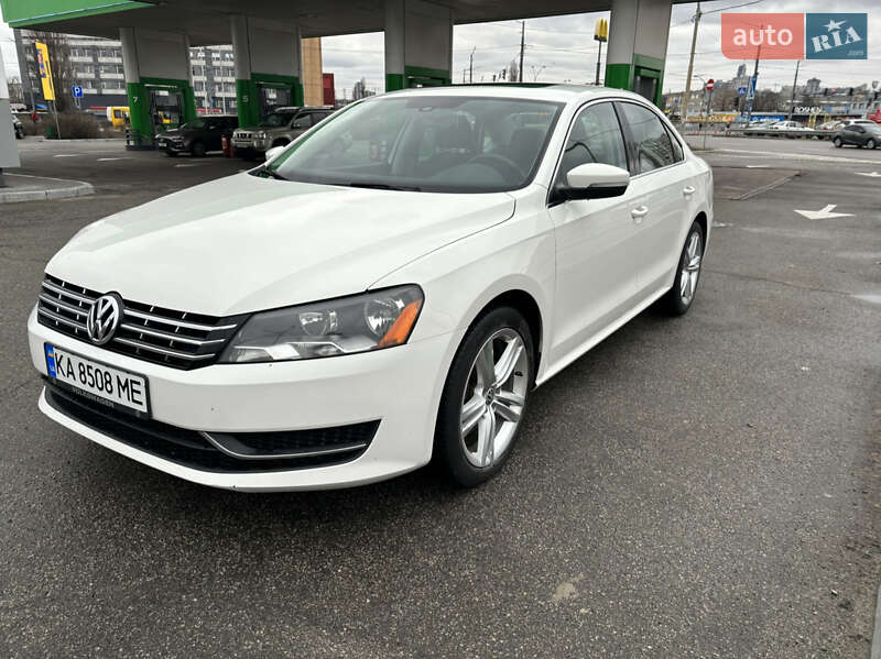 Седан Volkswagen Passat 2013 в Киеве