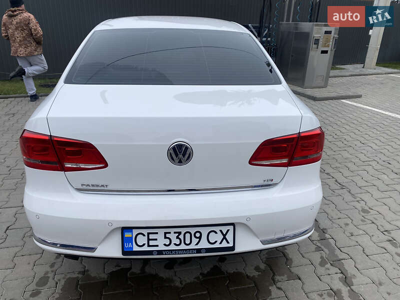 Седан Volkswagen Passat 2014 в Черновцах