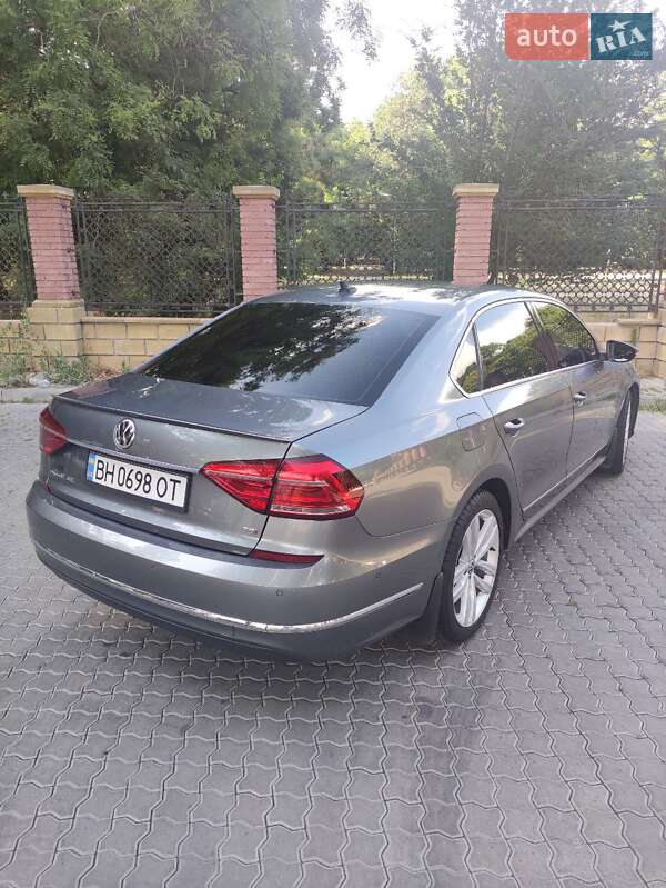 Седан Volkswagen Passat 2018 в Одесі