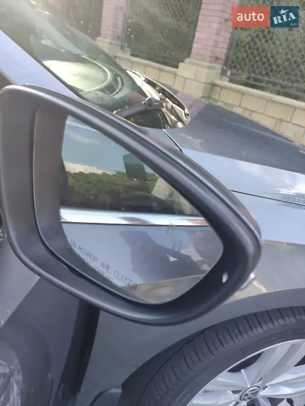 Volkswagen Passat 2018 VIN 1VWCA7A33JC044678 фото оголошення 38 з 79