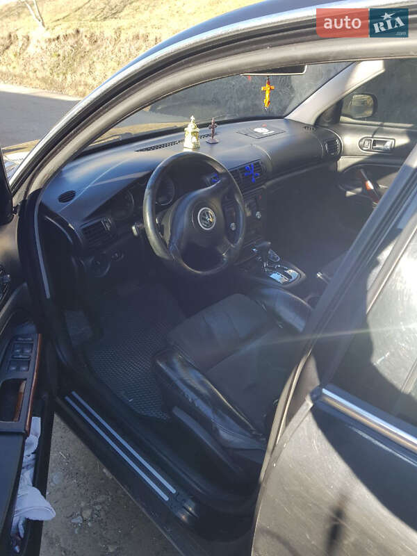 Седан Volkswagen Passat 2001 в Черновцах