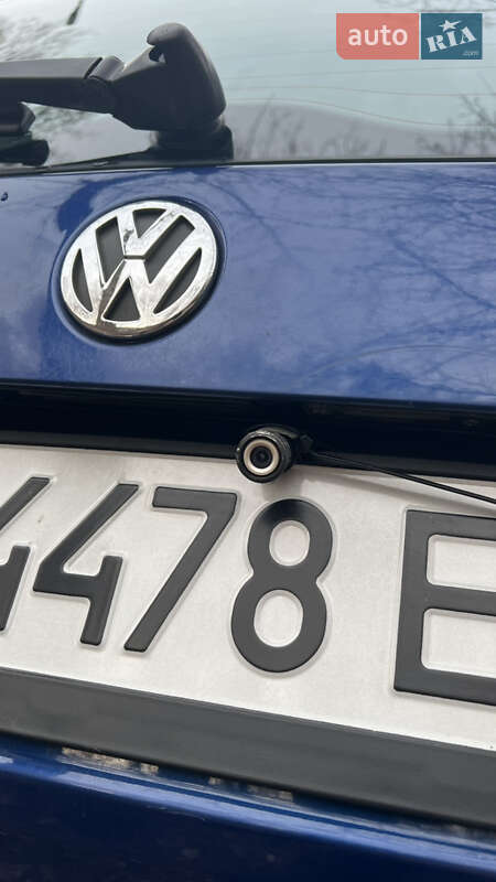 Універсал Volkswagen Passat 2001 в Чернівцях