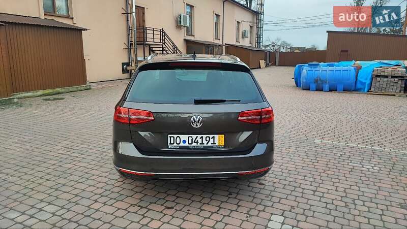 Универсал Volkswagen Passat 2018 в Киеве